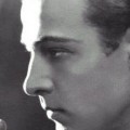 NL27 - sei gradi di separazione - Rudolph-Valentino-Close-Up