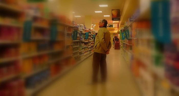 ATTUALITÀ – Il piacere senza acquisto: quando il desiderio diventa un passatempo digitale